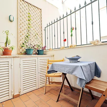A64 - Barreira Flat In Lagos