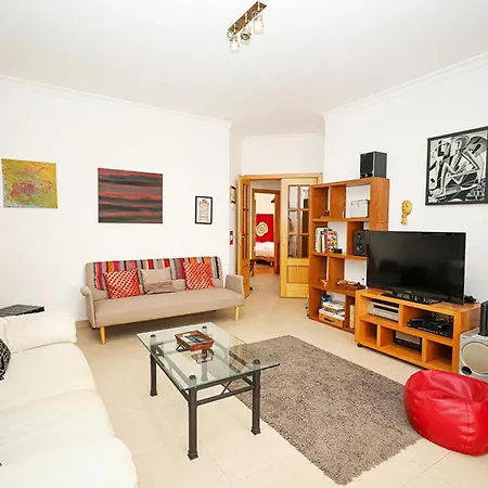 A64 - Barreira Flat In شقة *