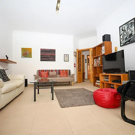 A64 - Barreira Flat In شقة *
