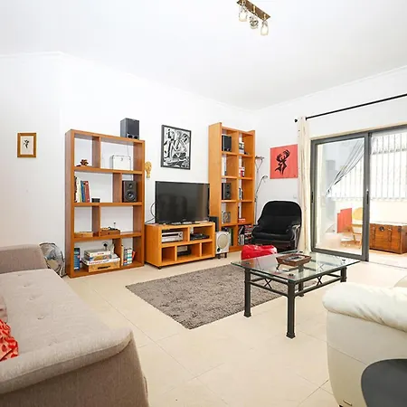 A64 - Barreira Flat In * Lagos